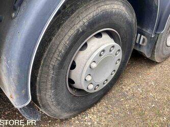 2018-renault-d-wide-1430505-45925734