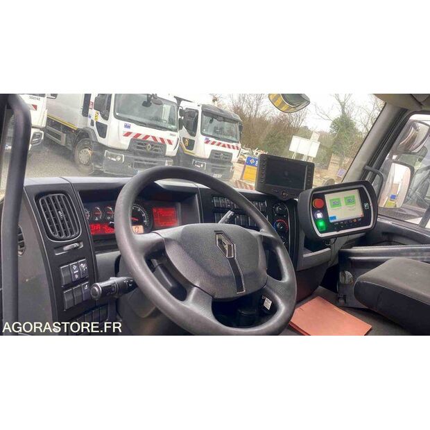 2018 Renault D WIDE-45925741