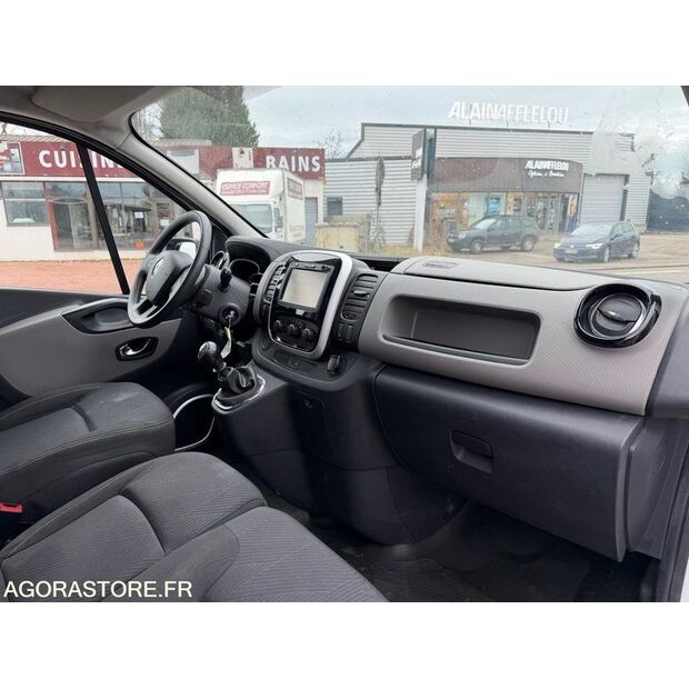 2017 رينو Trafic-45925806