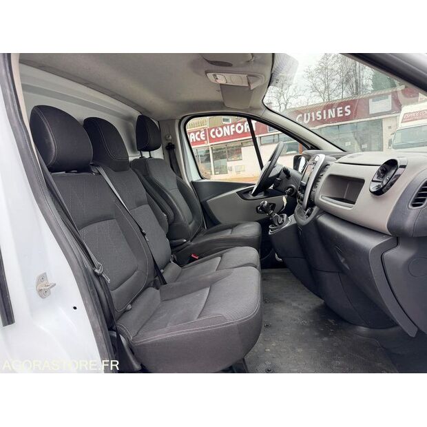 2017 رينو Trafic-45925807