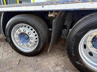 2009-daf-cf-1430974-45925987