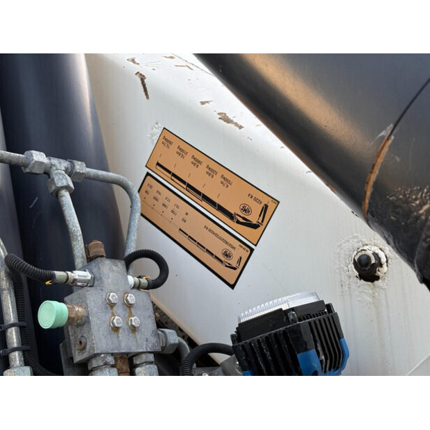 2009 داف CF-45925989