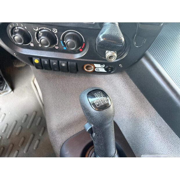 2009 داف CF-45925995