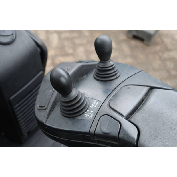 2017 Linde H20D-02/600-45926241