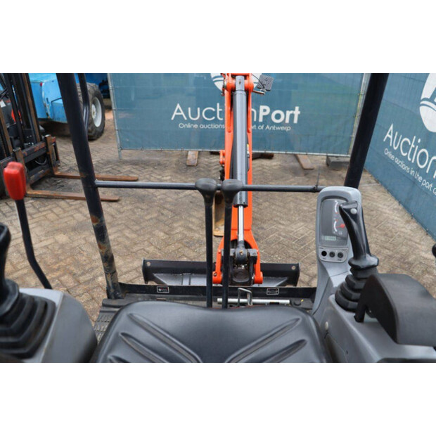 2019 كوبوتا KX015-4-45926272