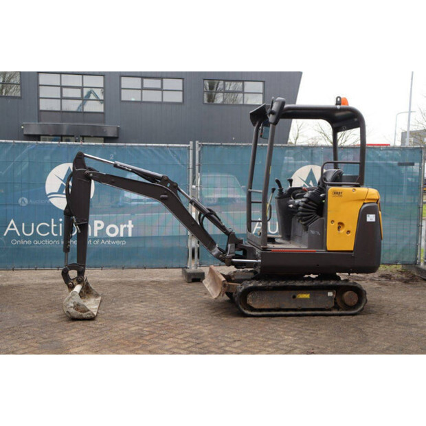 2017 فولفو EC15B-45926292