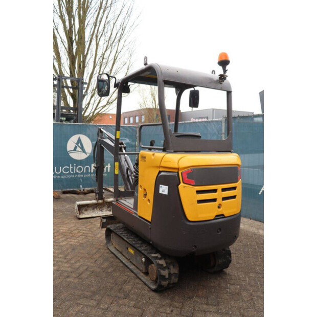 2017 فولفو EC15B-45926295