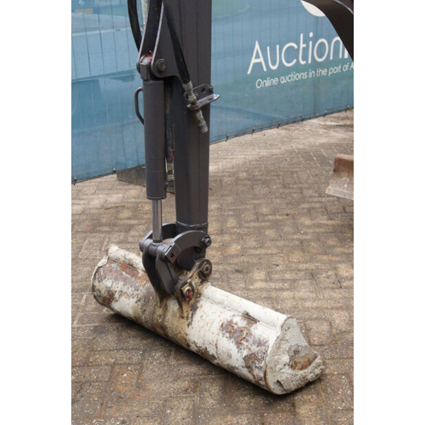 2017 فولفو EC15B-45926301