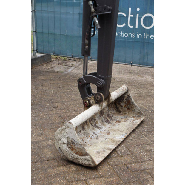 2017 فولفو EC15B-45926302