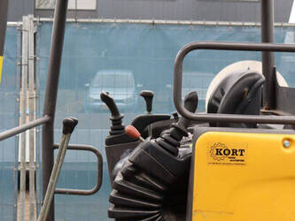 2017-volvo-ec15b-45926312