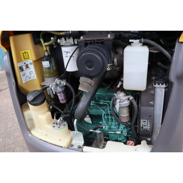 2017 فولفو EC15B-45926322