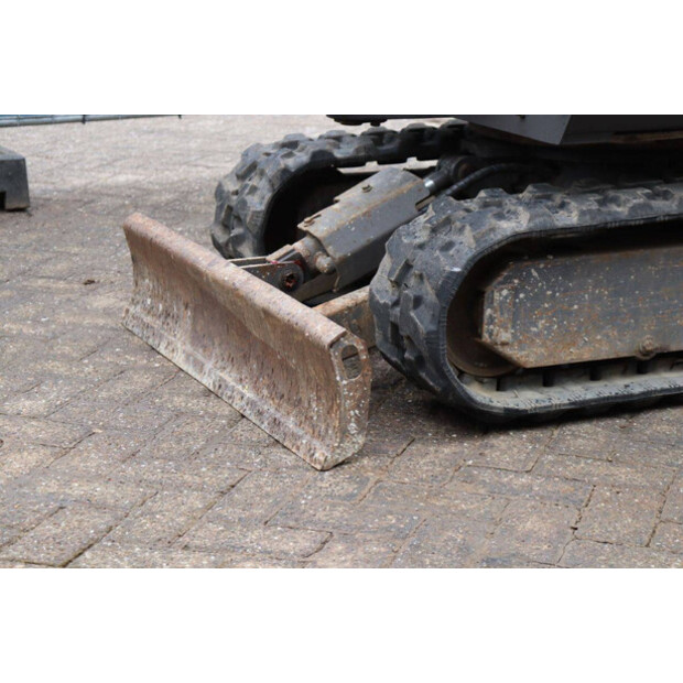 2017 فولفو EC15B-45926328