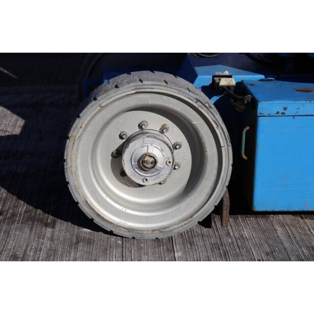 2007 JLG E300AJP-45926670