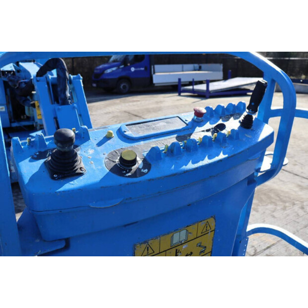 2007 JLG E300AJP-45926689