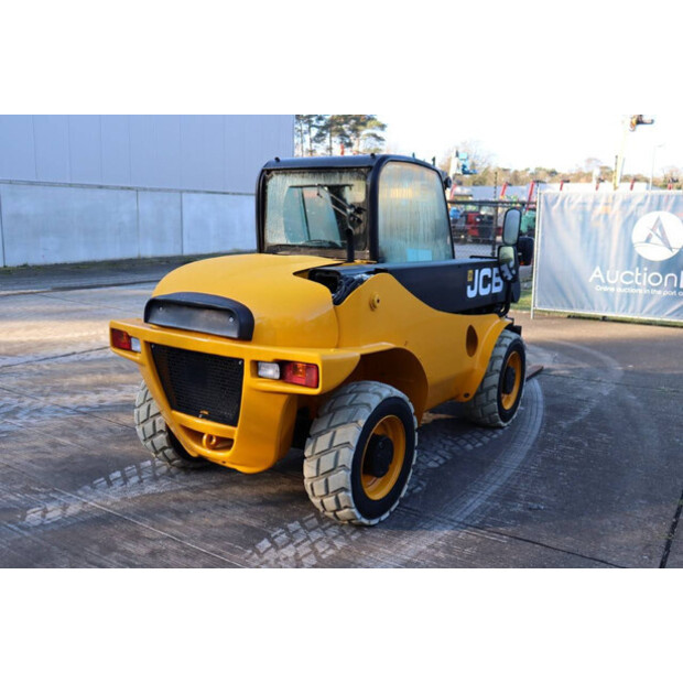 2019 JCB 520-40-45926749