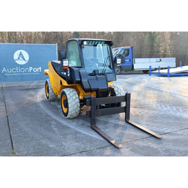 2019 JCB 520-40-45926750