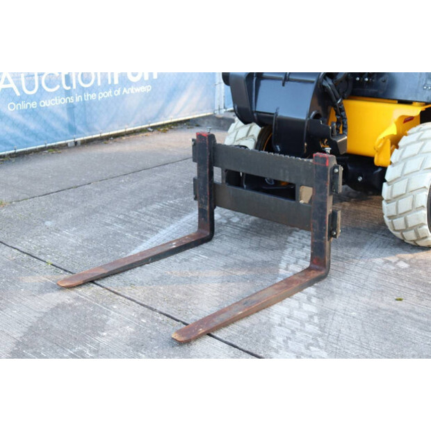 2019 JCB 520-40-45926754