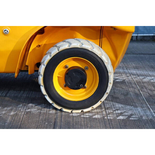 2019 JCB 520-40-45926758