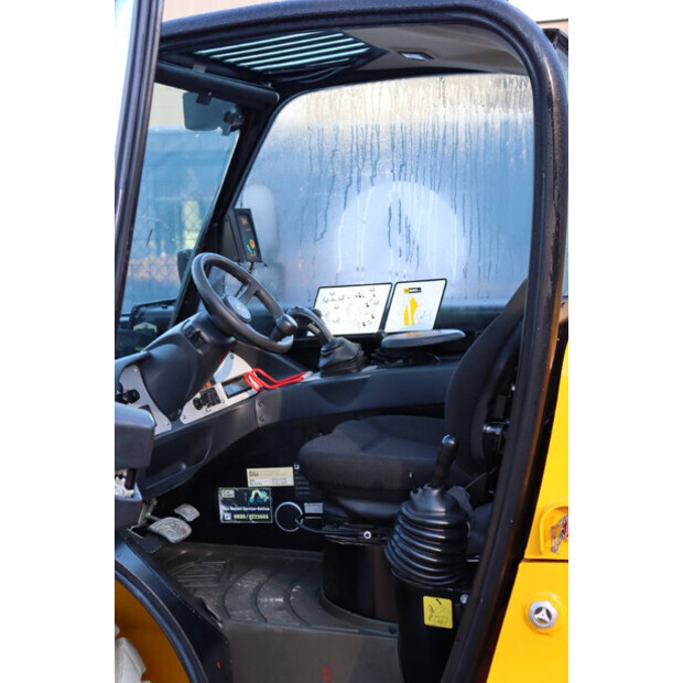 2019 JCB 520-40-45926766