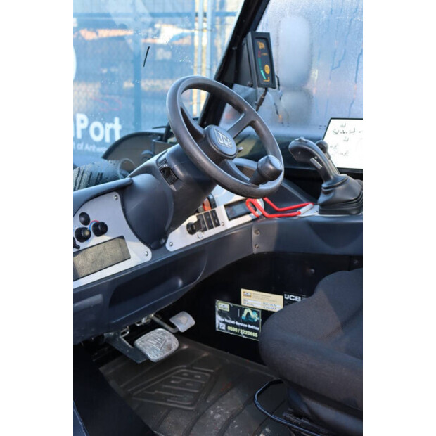 2019 JCB 520-40-45926768