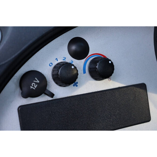 2019 JCB 520-40-45926772