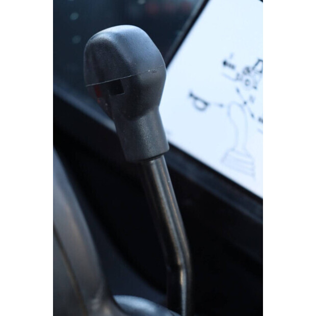 2019 JCB 520-40-45926783