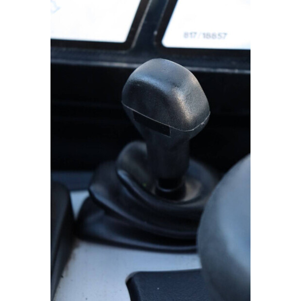 2019 JCB 520-40-45926784