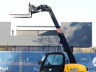 2019-jcb-520-40-1430993-45926789