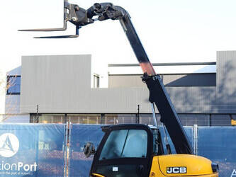 2019-jcb-520-40-1430993-45926790