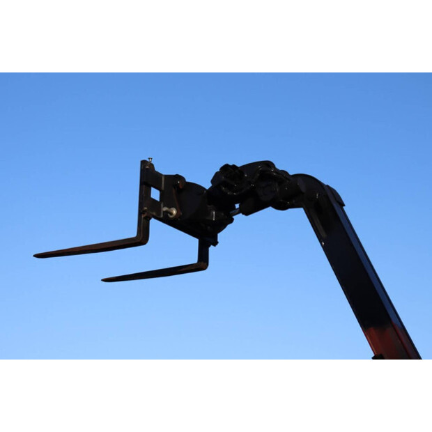 2019 JCB 520-40-45926791