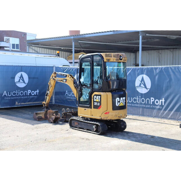 2019 Caterpillar 301.8-45926899