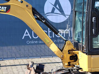 2019-caterpillar-301-8-1430995-45926908