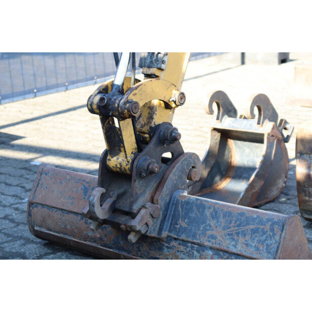 2019 Caterpillar 301.8-45926915