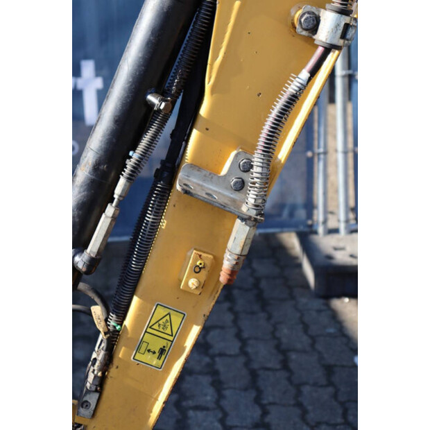 2019 Caterpillar 301.8-45926916