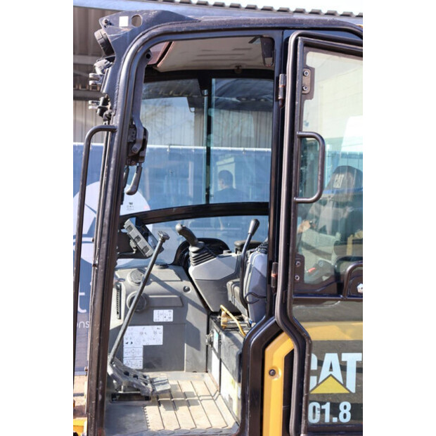 2019 Caterpillar 301.8-45926929