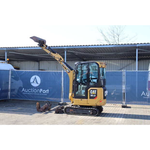 2019 Caterpillar 301.8-45926944