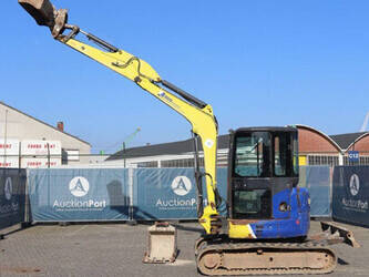 2015-case-cx50b-1430997-45927012