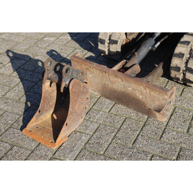 2022 بوبكات E10Z-45927069