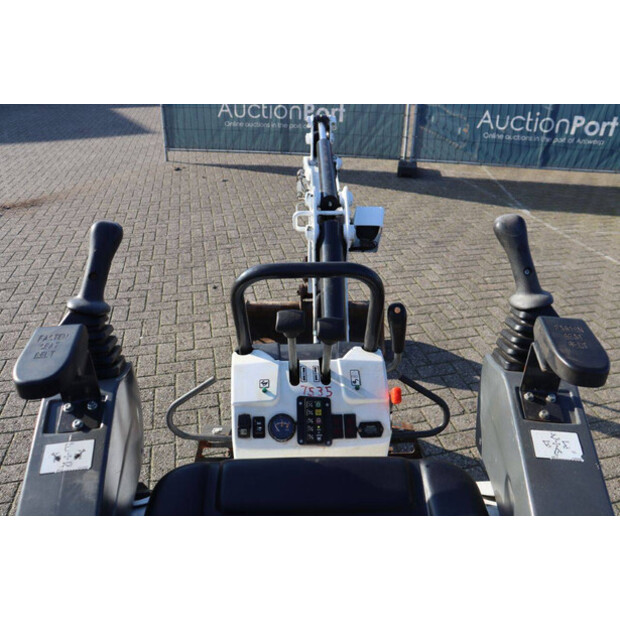 2022 بوبكات E10Z-45927080