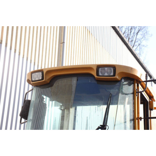 1997 JCB 411-45927215