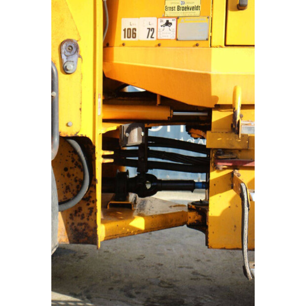 1997 JCB 411-45927218