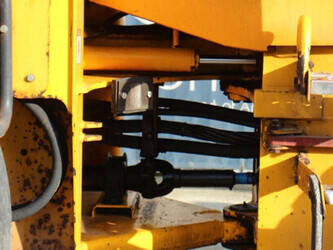 1997-jcb-411-45927218