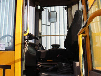 1997-jcb-411-45927225