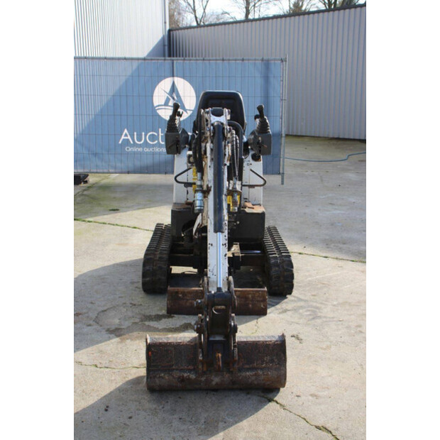 2015 بوبكات E10-45927243