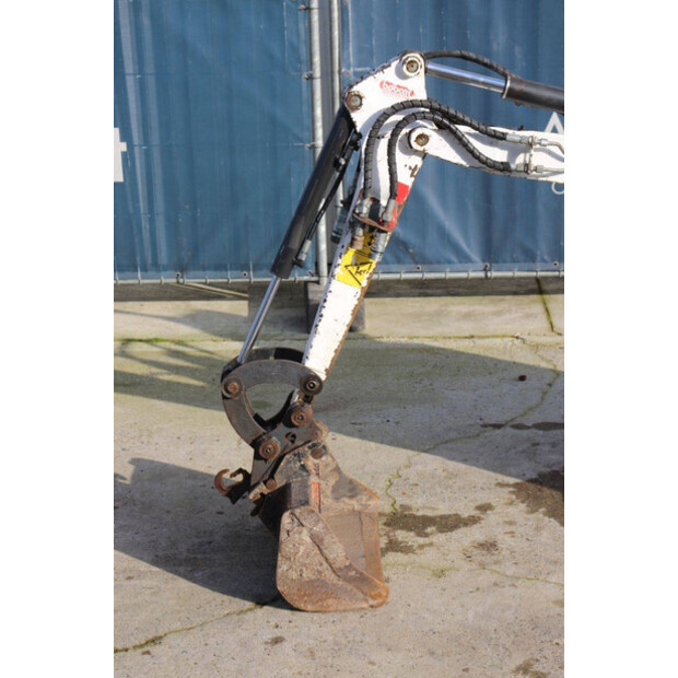 2015 بوبكات E10-45927246