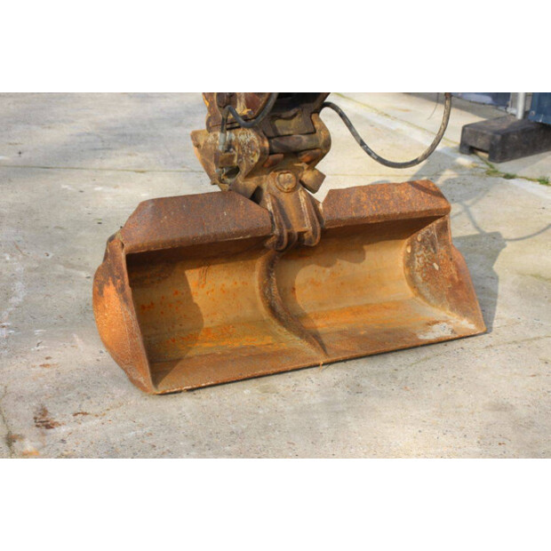 2000 TAKEUCHI TB145-45927460