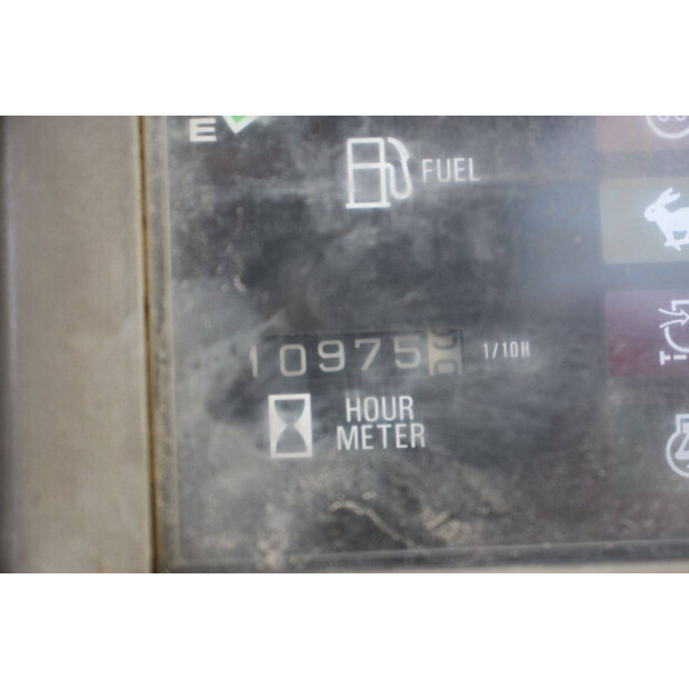 2000 TAKEUCHI TB145-45927480