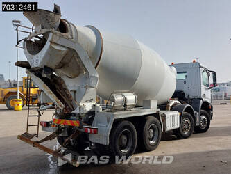 2016-mercedes-benz-arocs-3240-1431017-45927685