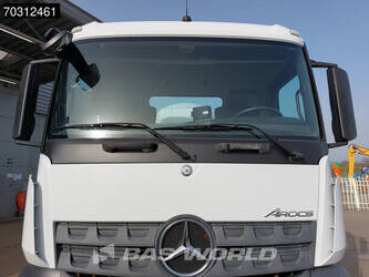 2016-mercedes-benz-arocs-3240-1431017-45927687