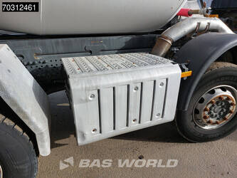 2016-mercedes-benz-arocs-3240-1431017-45927692